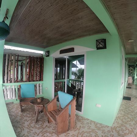 Hospedaje Rosa Del Mar & Sweets Cafe South End ภายนอก รูปภาพ