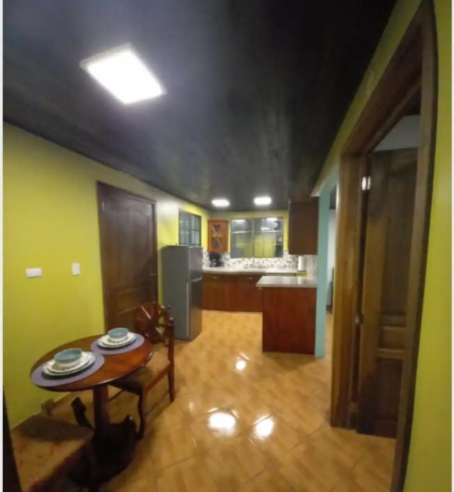Hospedaje Rosa Del Mar & Sweets Cafe South End ภายนอก รูปภาพ