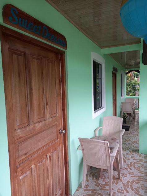 Hospedaje Rosa Del Mar & Sweets Cafe South End ภายนอก รูปภาพ