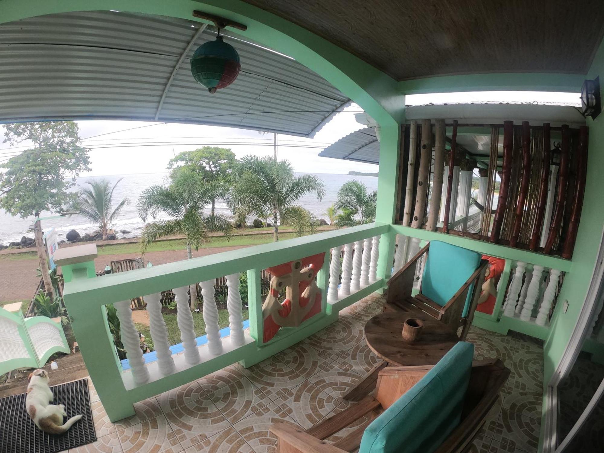 Hospedaje Rosa Del Mar & Sweets Cafe South End ภายนอก รูปภาพ